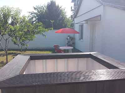 Wood-fired hot tub experience in Subotica